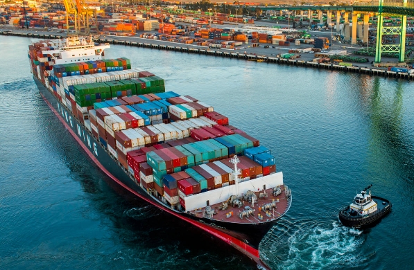 隨著中東地區(qū)經(jīng)濟(jì)的持續(xù)增長(zhǎng)，中東貨代行業(yè)將迎來(lái)更多的發(fā)展機(jī)遇